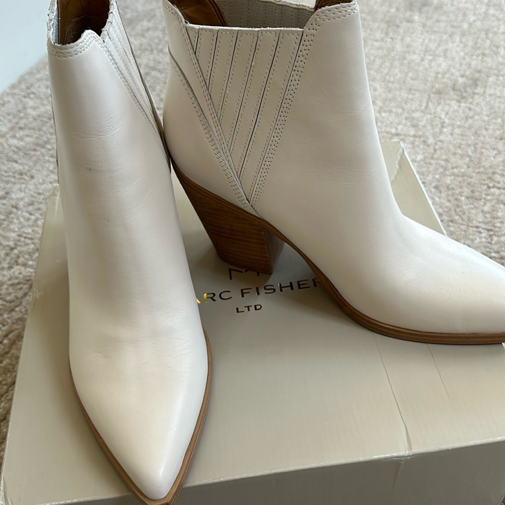 Marc Fisher Gadri ankle boot size 9.5